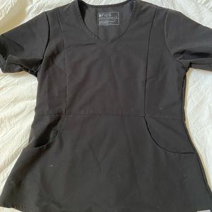 Figs 2 pocket scrub top size small